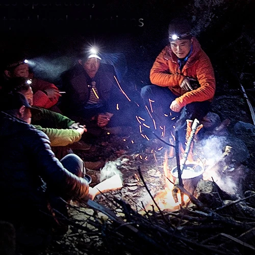 Automotive Repair Flashlights Fenix HM65R Rechargeable Headlamp | 1,400 Lumens 7 Automotive Repair Flashlights Fenix HM65R Rechargeable Headlamp | 1,400 Lumens - Image 5