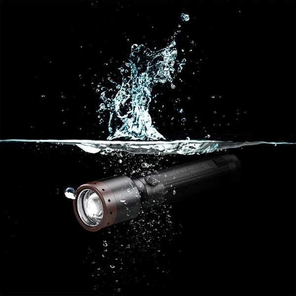 Boating Flashlights LEDLenser P6R Core Rechargeable Flashlight | 900 Lumens | Adjustable Focus 7 Boating Flashlights LEDLenser P6R Core Rechargeable Flashlight | 900 Lumens | Adjustable Focus - Image 5