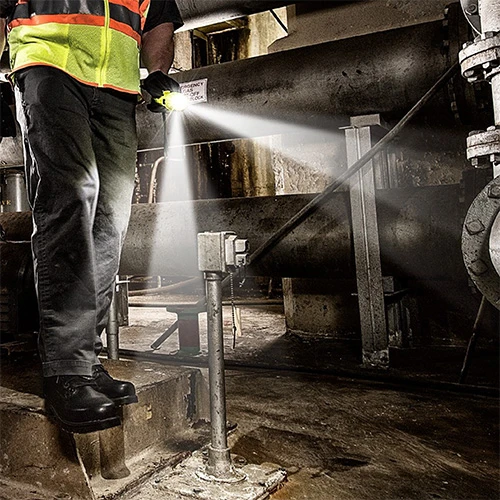 Automotive Repair Flashlights Pelican 3345 Dual Beam Flashlight | Intrinsically Safe | Pelican Distributor 6 Automotive Repair Flashlights Pelican 3345 Dual Beam Flashlight | Intrinsically Safe | Pelican Distributor - Image 4