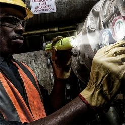 Automotive Repair Flashlights Pelican 3345 Dual Beam Flashlight | Intrinsically Safe | Pelican Distributor 12 Automotive Repair Flashlights Pelican 3345 Dual Beam Flashlight | Intrinsically Safe | Pelican Distributor -Cheap Brightguy Store Pelican 3345 Flashlight 4